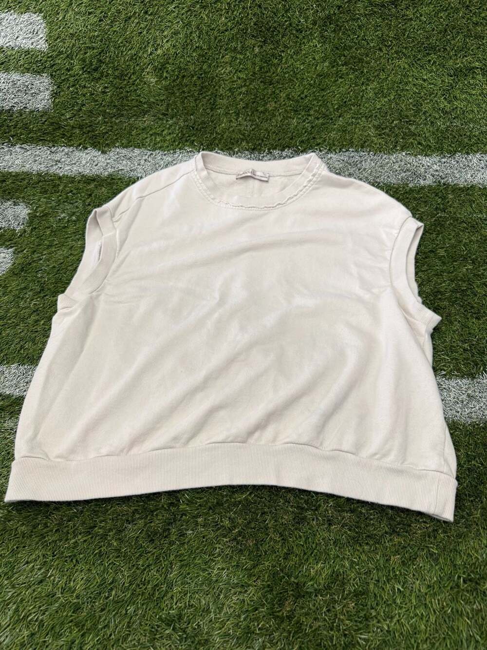 Zenana Sleeveless Sweatshirt Size L Cream